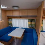 אתר קמפינג Parque De Campismo De *