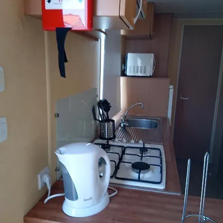 Kemp Parque De Campismo De *