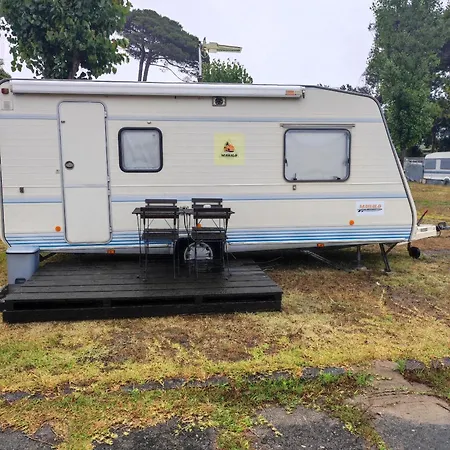 Kemping Parque De Campismo De *