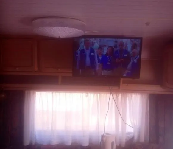 Parque De Campismo De Кемпинг Фан