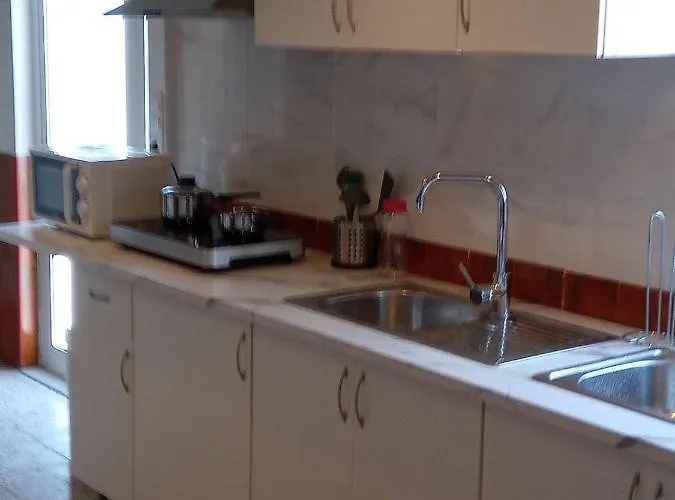 Parque De Campismo De Кемпинг *