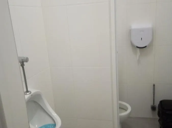 Parque De Campismo De *