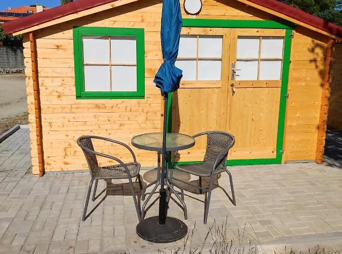 Parque De Campismo De Кемпинг